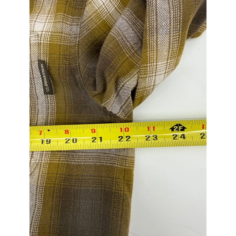 Wolverine Plaid Flannel Button Up‎ Men L 100% Cotton Olive Green Hiking Heavy